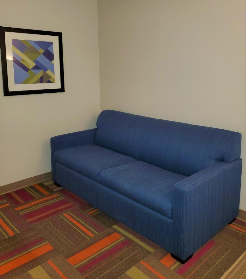 Holiday Inn Express & Suites San Antonio West Sea World Area By Ihg Esterno foto