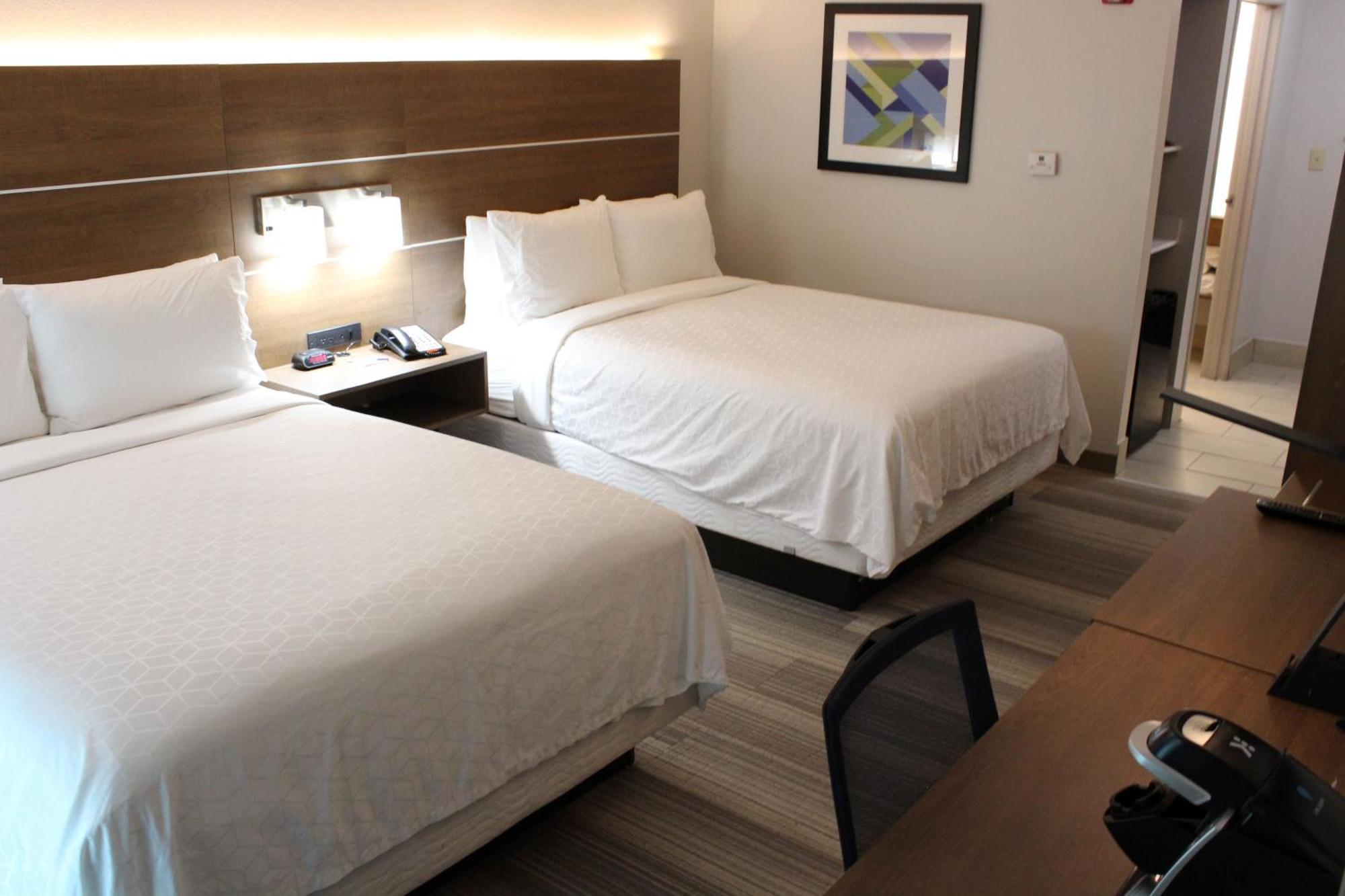 Holiday Inn Express & Suites San Antonio West Sea World Area By Ihg Esterno foto