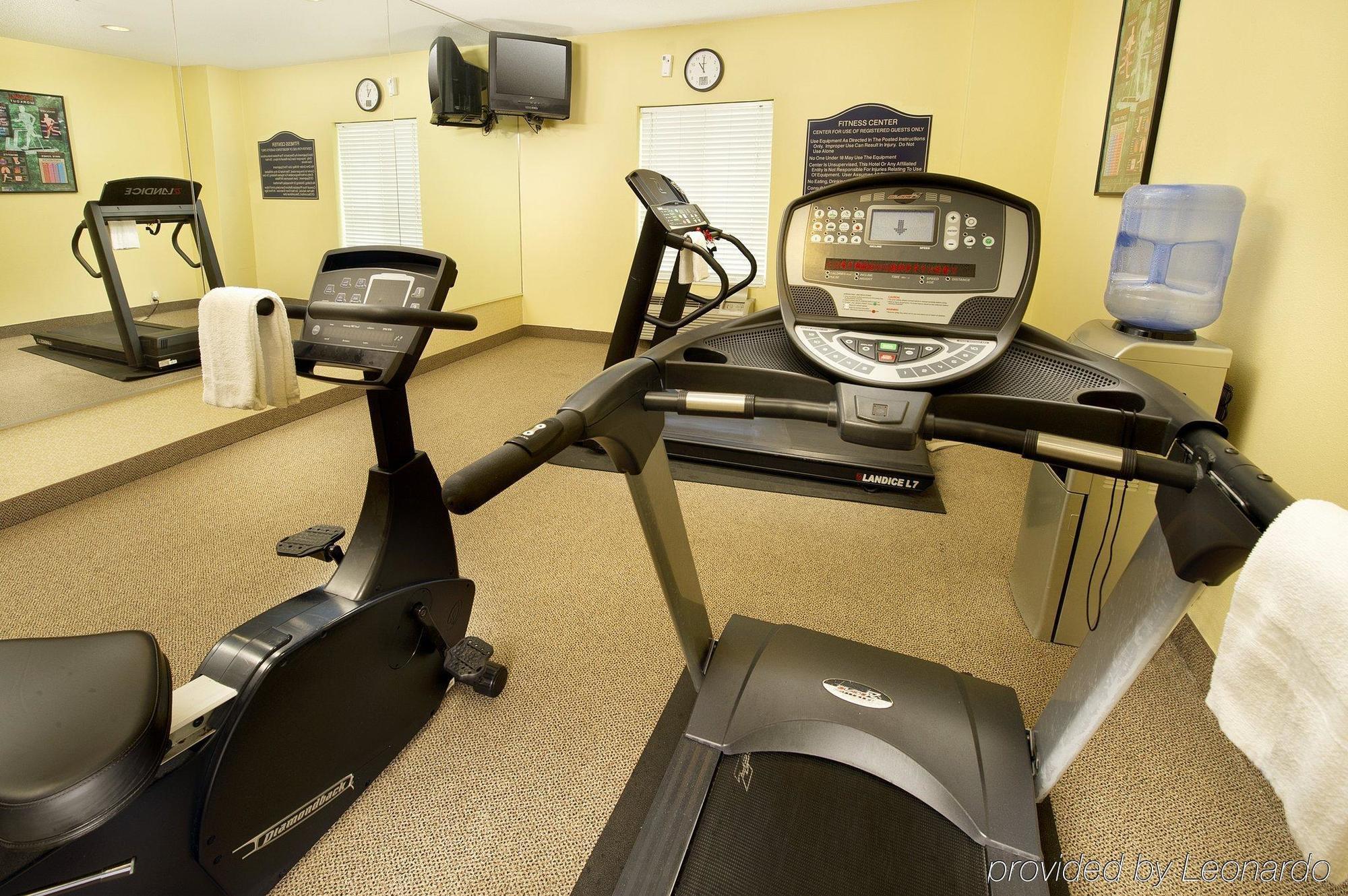 Holiday Inn Express & Suites San Antonio West Sea World Area By Ihg Esterno foto