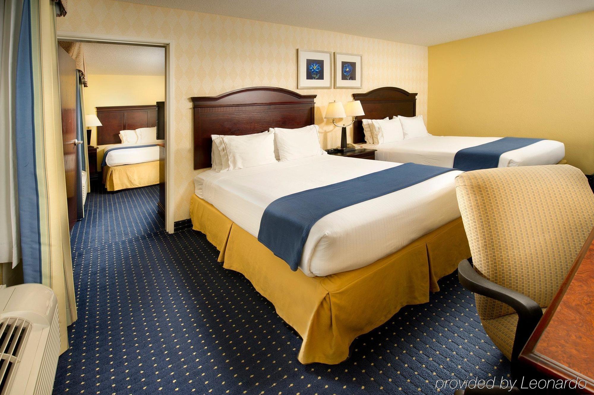 Holiday Inn Express & Suites San Antonio West Sea World Area, An Ihg Hotel Esterno foto