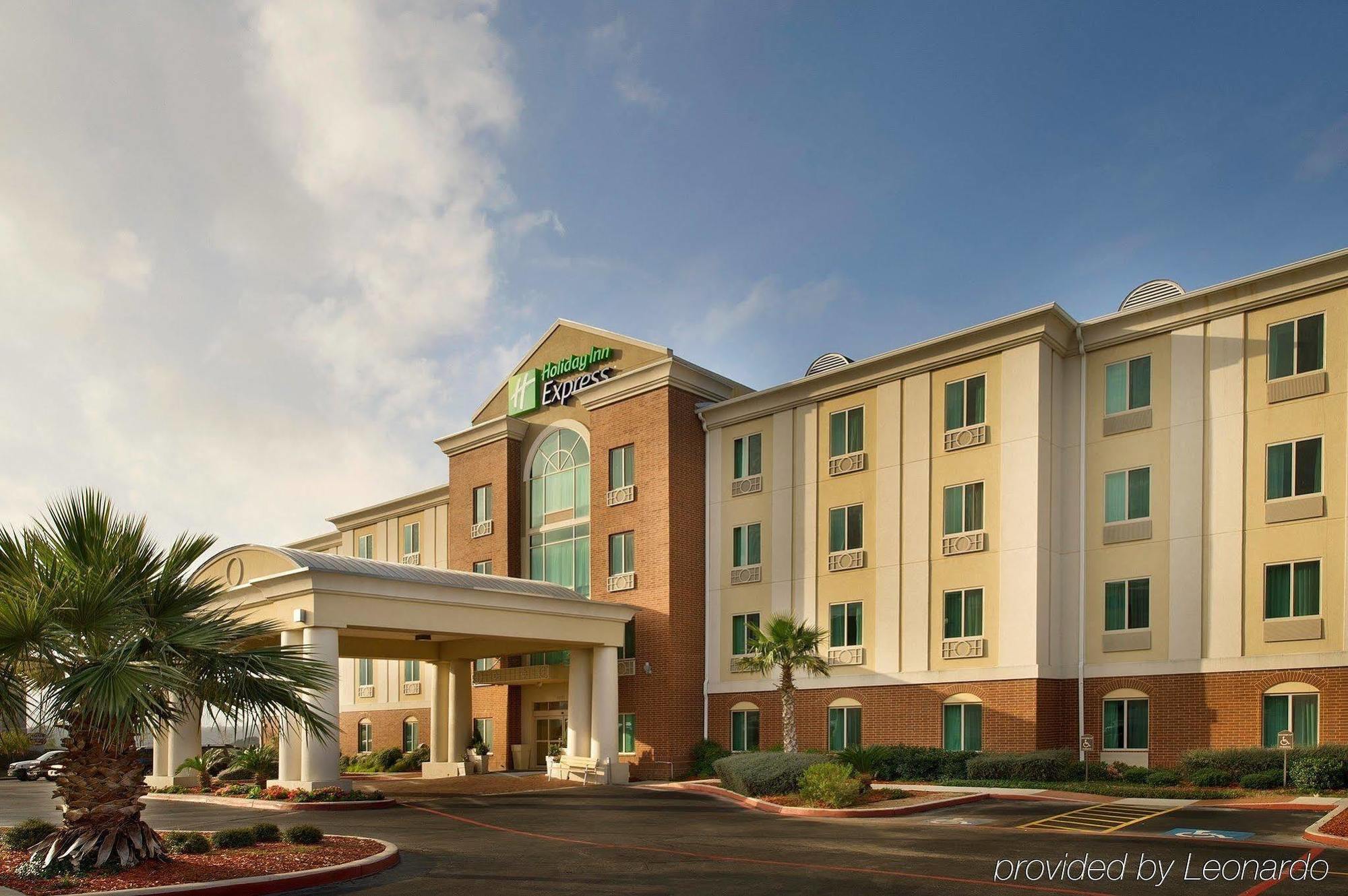 Holiday Inn Express & Suites San Antonio West Sea World Area, An Ihg Hotel Esterno foto